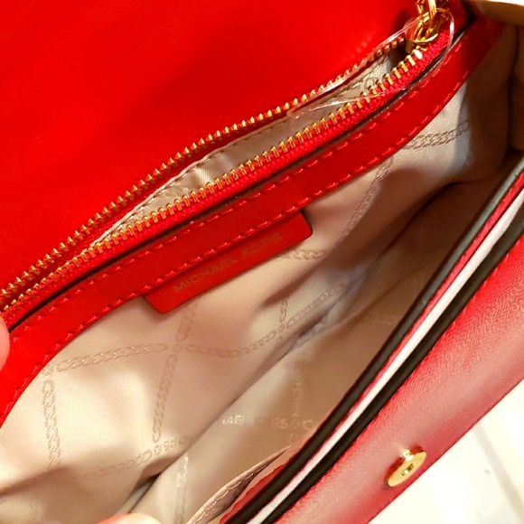 Michael Kors Jet Set bright red cross-body purse - Picture 12 of 14